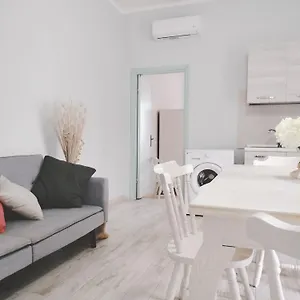 https://domo-deledda.in-sardinia.net